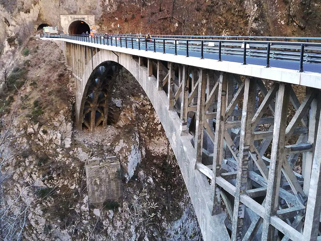 Consolidamento del ponte sul Lumiei — immagine 3